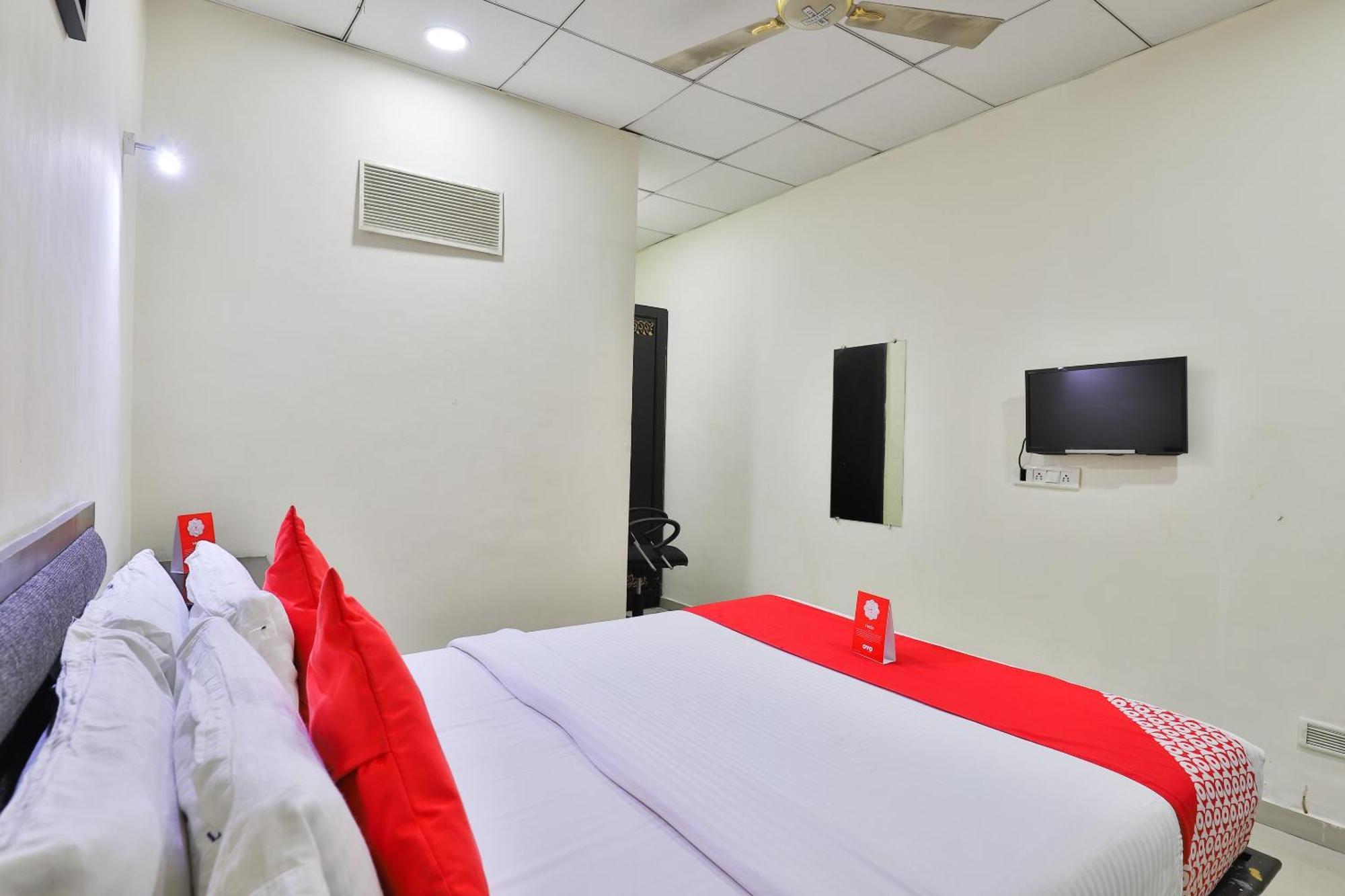 OYO 14549 Hotel Lotus Residency Daman Exterior foto